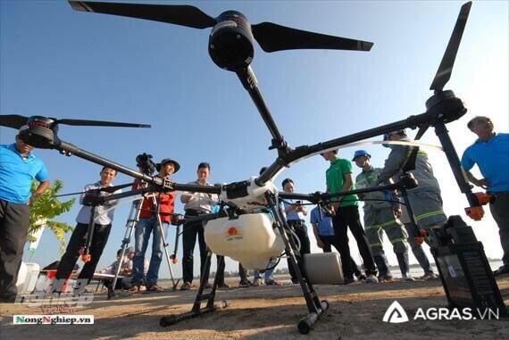 drone trong canh tác cây trồng sẽ giúp nâng cao năng suất lao động